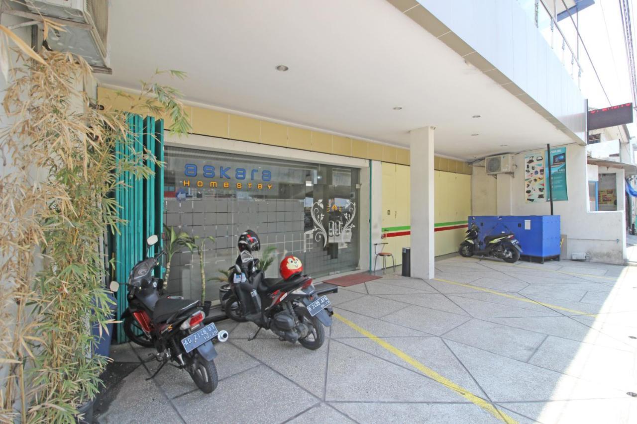 Hotel Reddoorz Near Uns Solo Extérieur photo